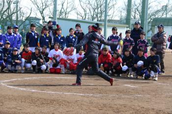 ビックカメラ女子ソフトボール高崎・ソフトボール教室
