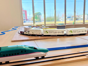 ラッピング列車
